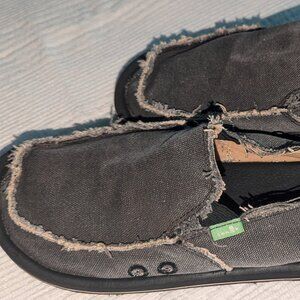 Grey Sanuk Sidewalk Surfers Size 6 Men's 8 Women's